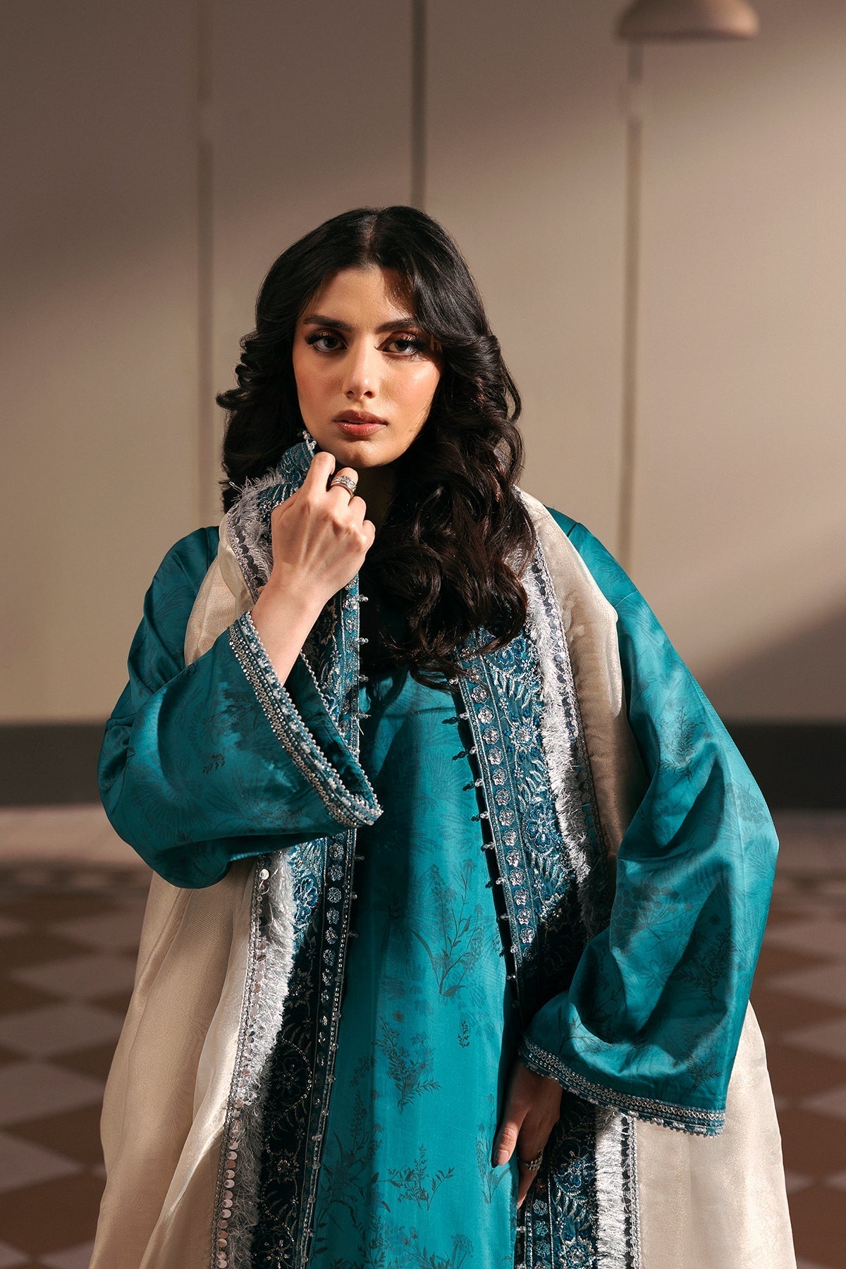Afrozeh | Silk Muse 26 | Veloural - Image 4