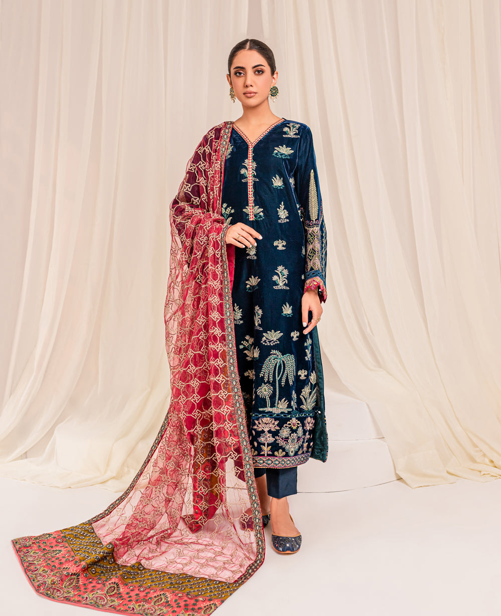 Xenia Formals | Ready To Wear Dresses | HAYAT - House Of Anaya