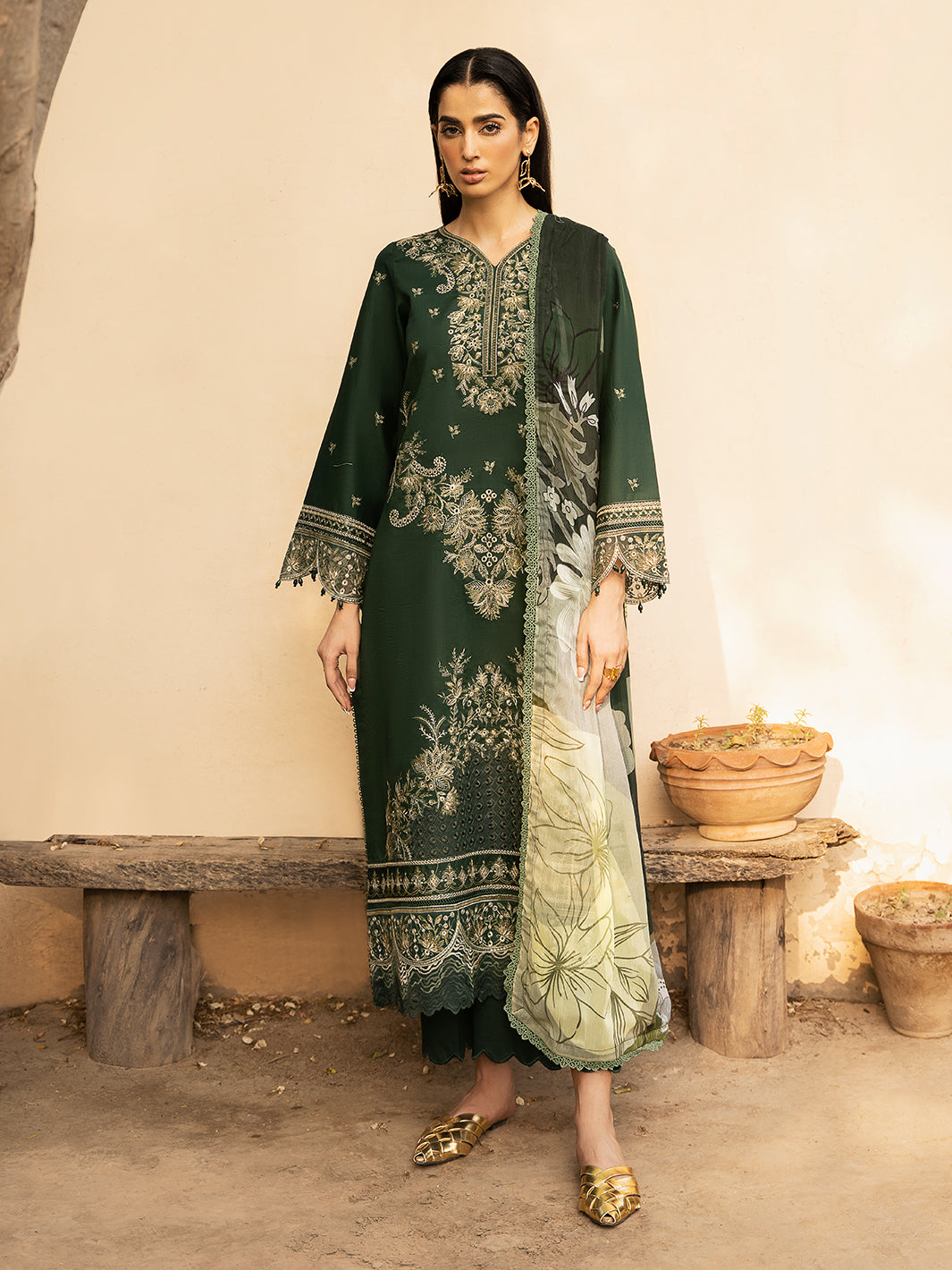Izel | Dastak Luxury Lawn | ZAIB - House Of Anaya
