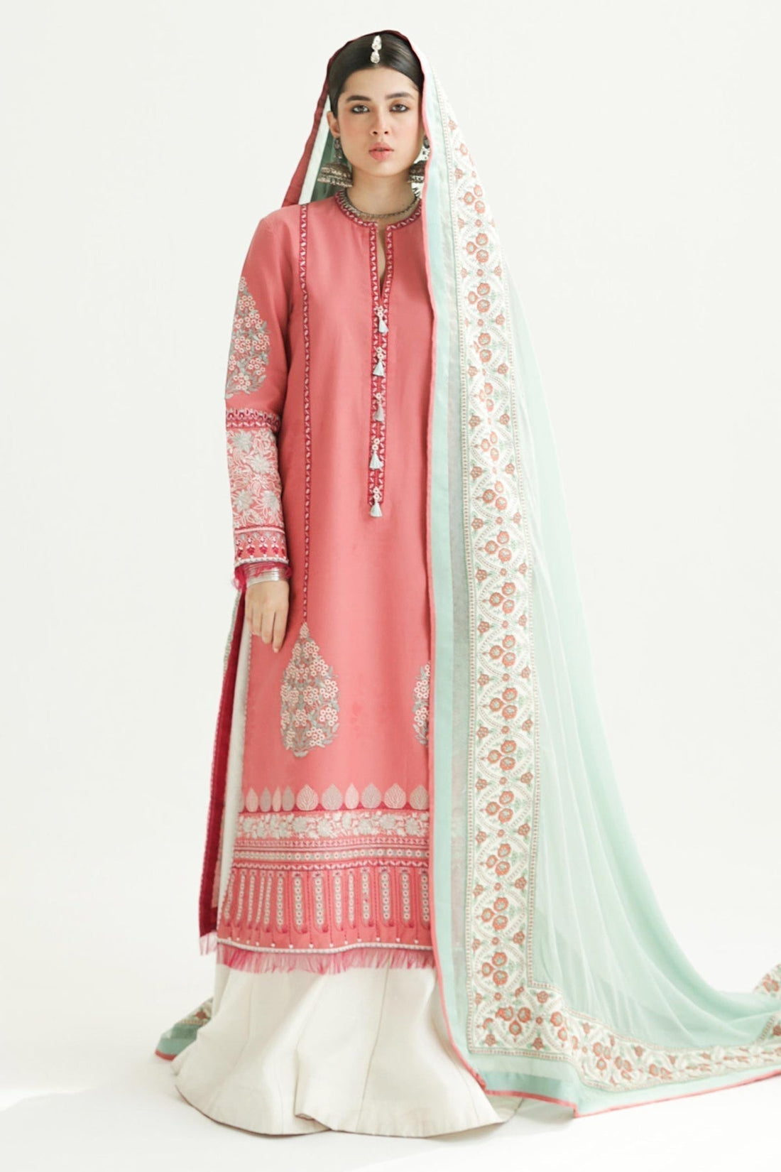 Zara Shahjahan | Luxury Lawn 24 | SANDAL-10B - House of Zarish