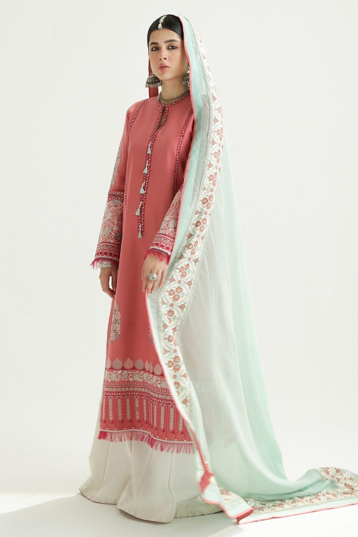 Zara Shahjahan | Luxury Lawn 24 | SANDAL-10B - House of Zarish