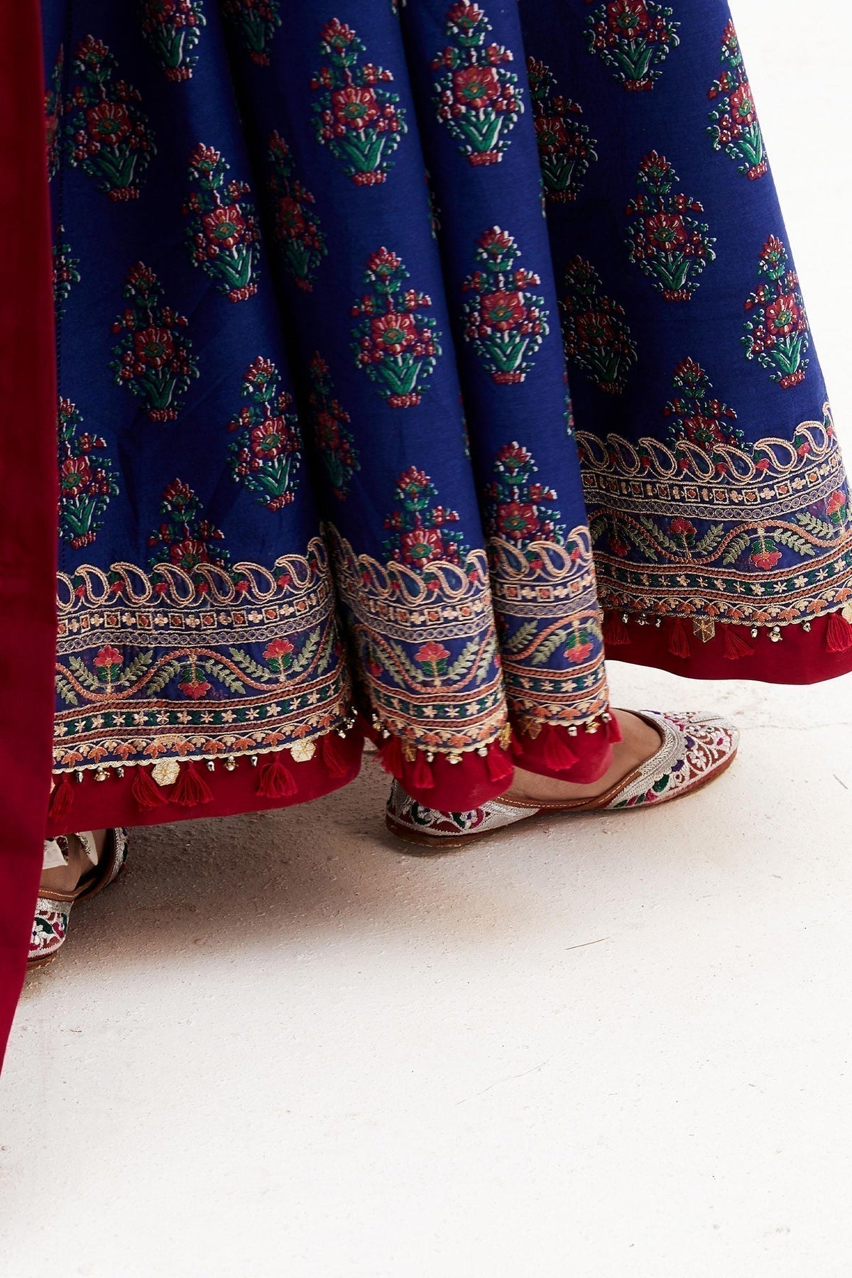Zara Shahjahan | Luxury Lawn 24 | ANARKALI-11A - House of Zarish