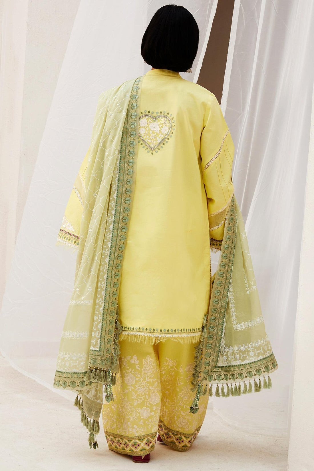 Zara Shahjahan | Luxury Lawn 24 | DILARA-15A - House of Zarish