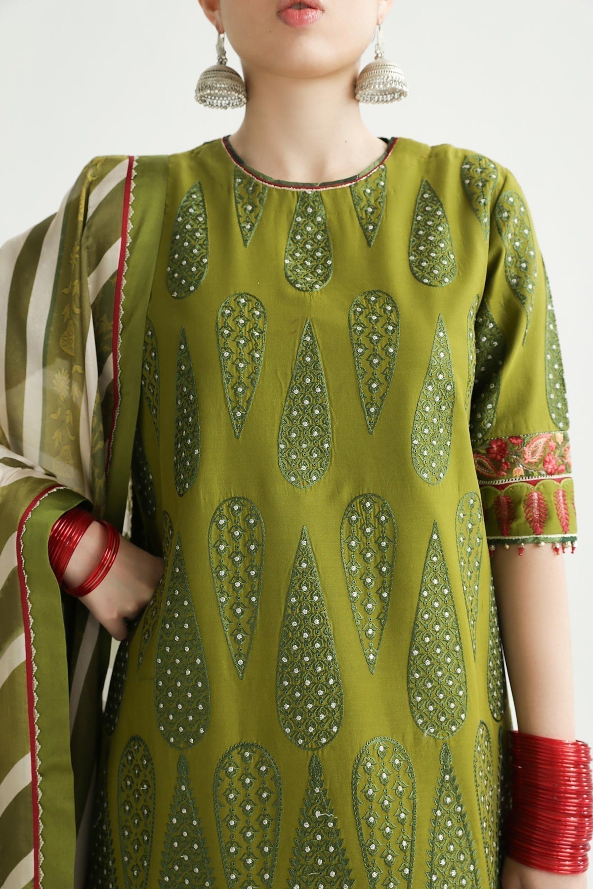 Zara Shahjahan | Luxury Lawn 24 | AAINA-8B - House of Zarish
