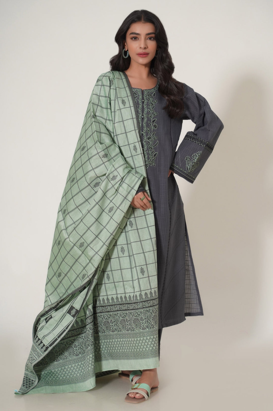 Zeen | Summer Collection 24 | 33475 - House Of Anaya